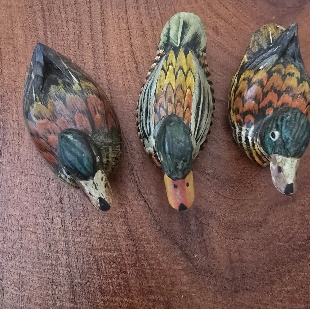 VINTAGE Handcrafted Wooden DUCKS Figurines - Multicolor SET OF THREE